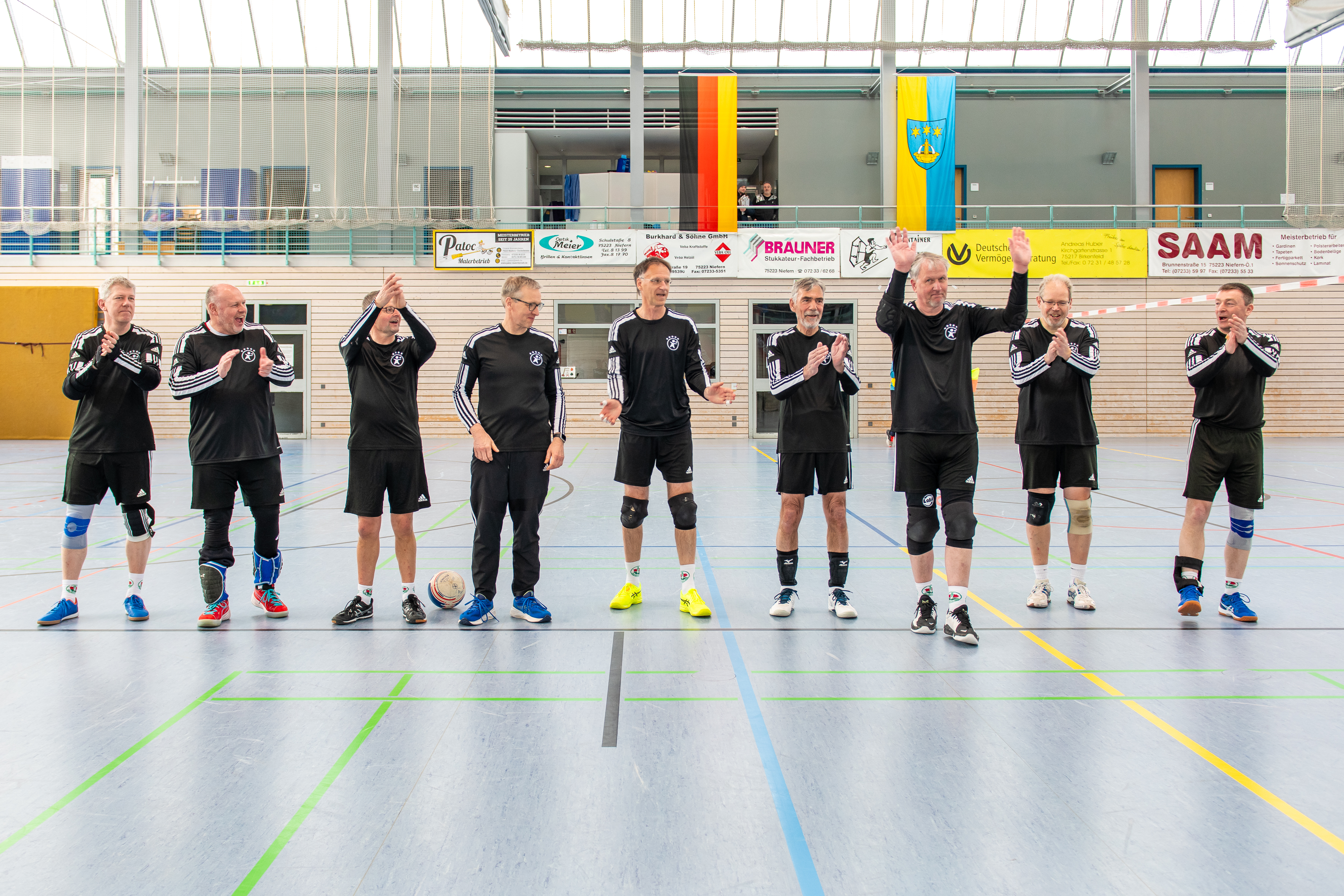 faustball_2025_dm_mnner_55m_sp14_uetersen_vers_leverkusen_001_20250316_54393004560_o