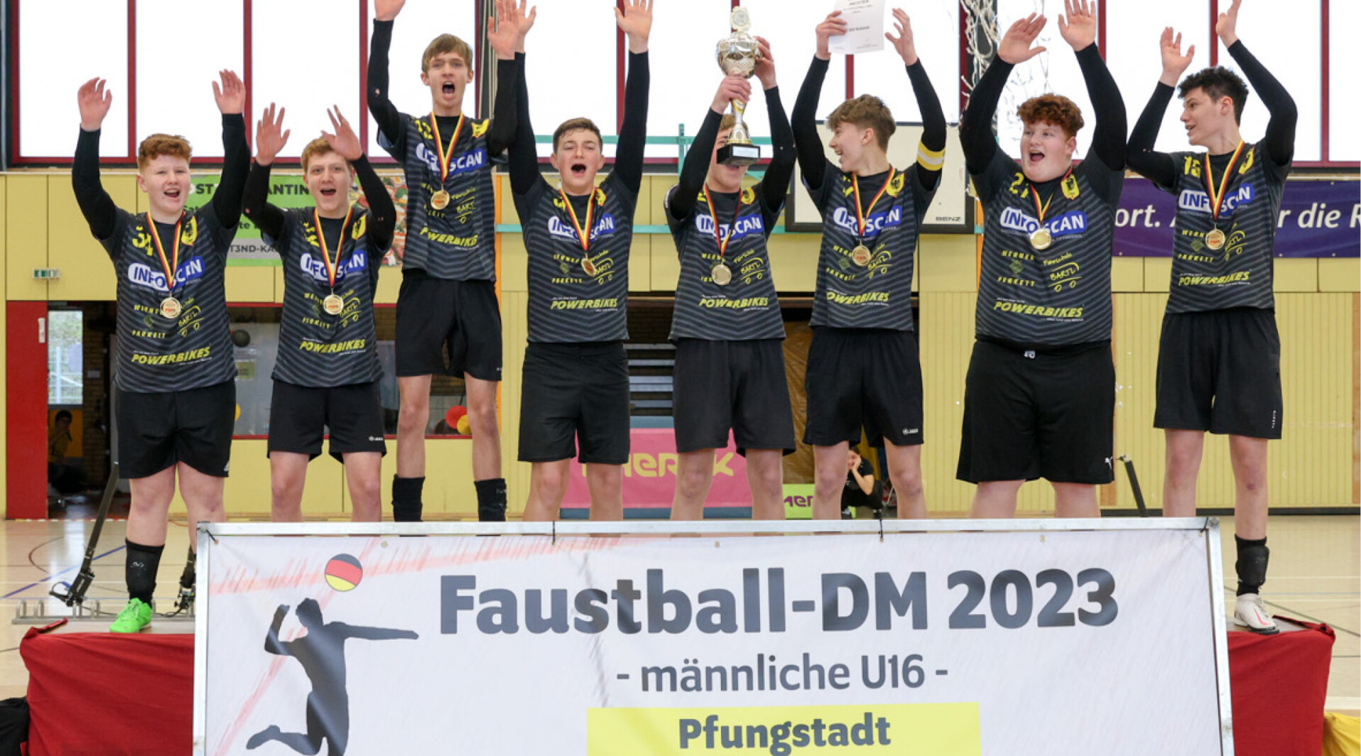 Abschluss der Hallenrunde Waibstadt und Schneverdingen feiern U16-Titel faustball.de